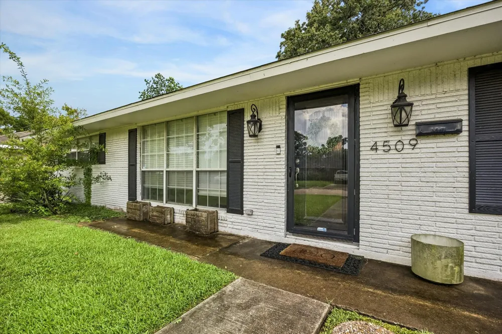 4509 Libbey Lane Houston, TX 77092