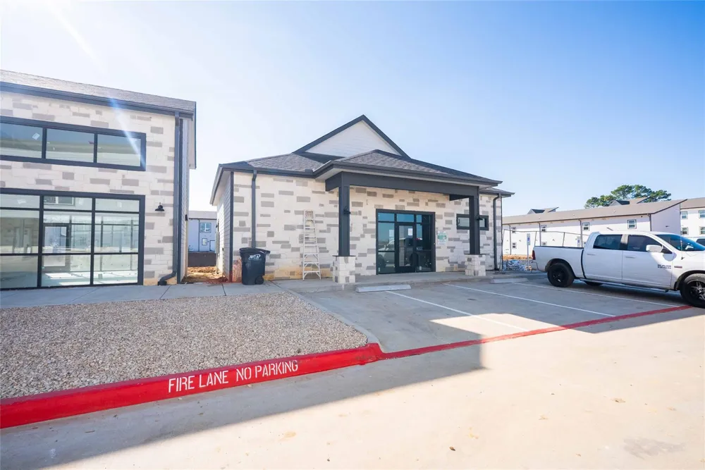 2101 Reinke Waller, TX 77484