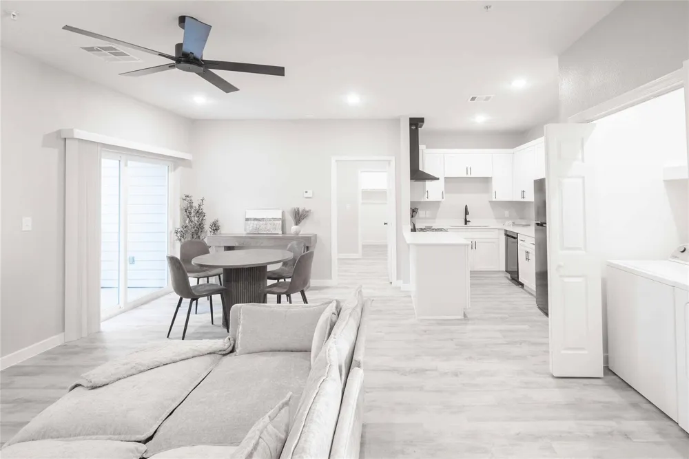 2101 Reinke Waller, TX 77484