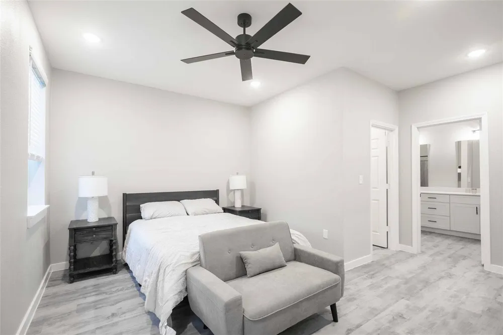 2101 Reinke Waller, TX 77484