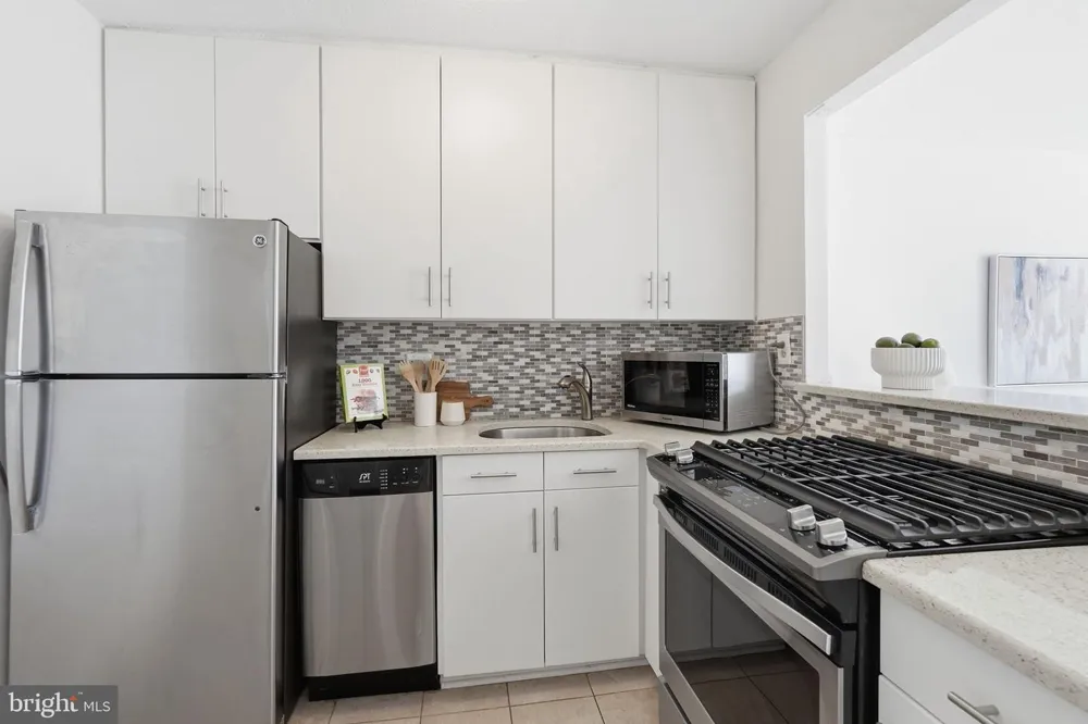 1301 20TH STREET NW #707 Washington, DC 20036