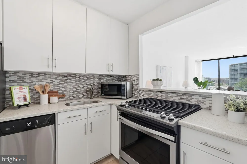 1301 20TH STREET NW #707 Washington, DC 20036