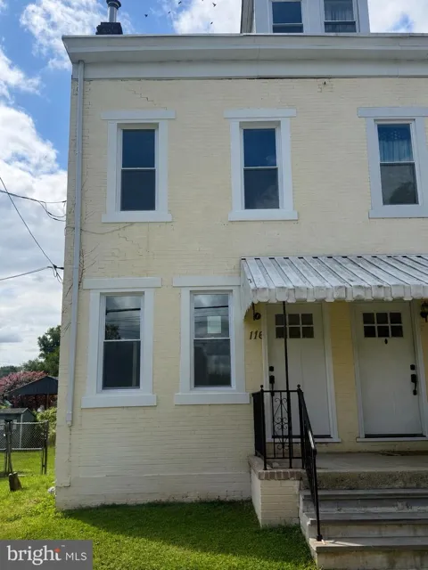 116 ROBERTSON AVENUE