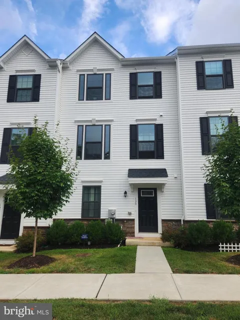 130 ARCADIA WAY