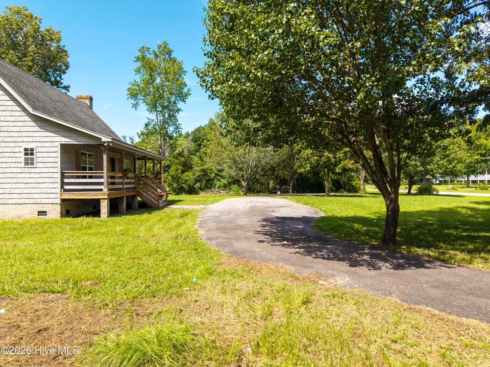 169 Raymons Creek Road Shiloh, NC 27974