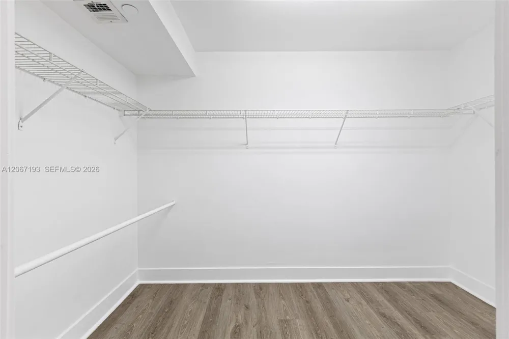 6917 Collins Ave #1009 Miami Beach, FL 33141