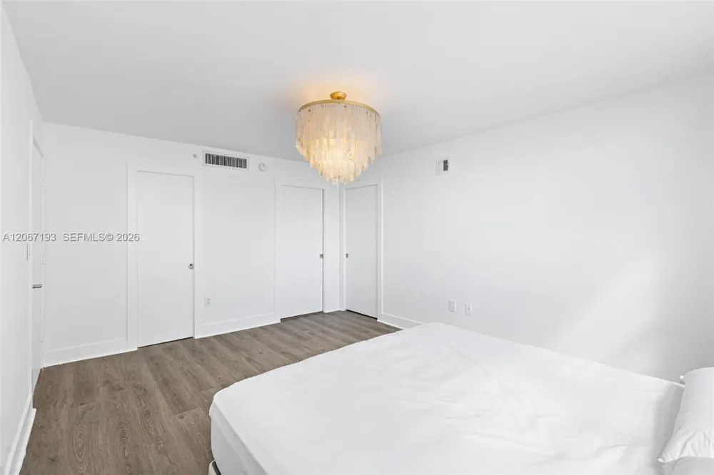 6917 Collins Ave #1009 Miami Beach, FL 33141