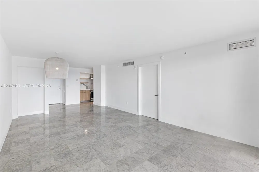 6917 Collins Ave #1009 Miami Beach, FL 33141