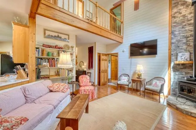 201 Ama Lane Hayesville, NC 28904