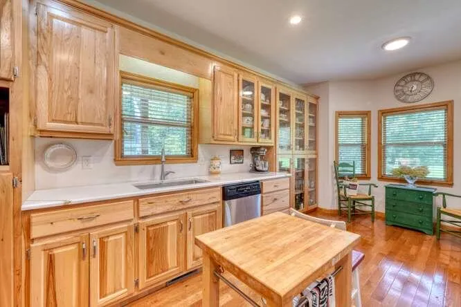 201 Ama Lane Hayesville, NC 28904