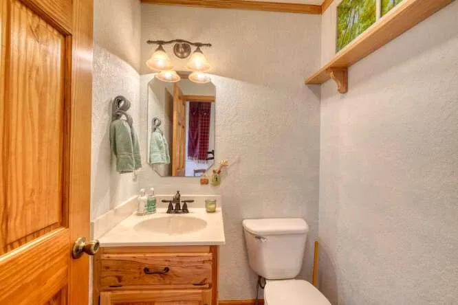 201 Ama Lane Hayesville, NC 28904
