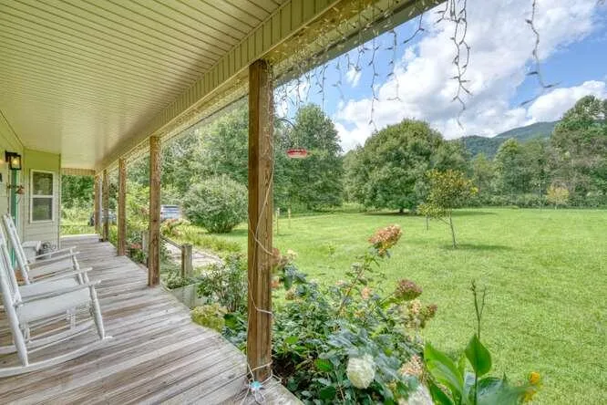 201 Ama Lane Hayesville, NC 28904