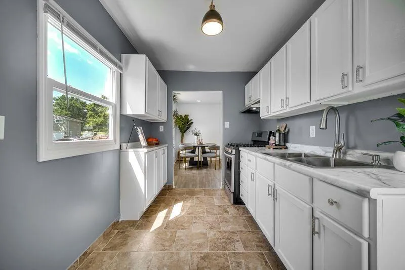 8115 Wicker Park Drive Highland, IN 46322