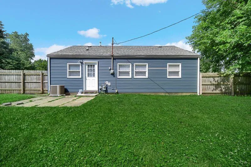 8115 Wicker Park Drive Highland, IN 46322