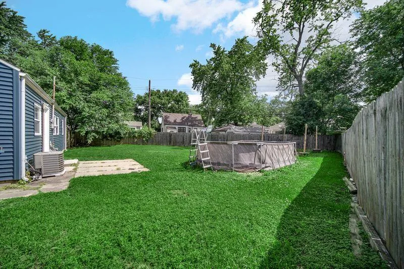 8115 Wicker Park Drive Highland, IN 46322
