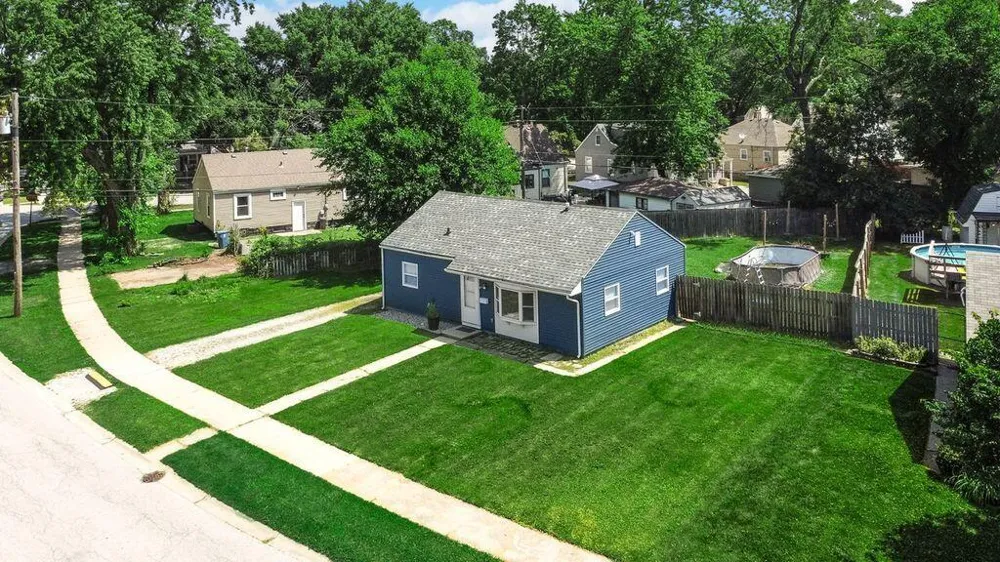 8115 Wicker Park Drive Highland, IN 46322