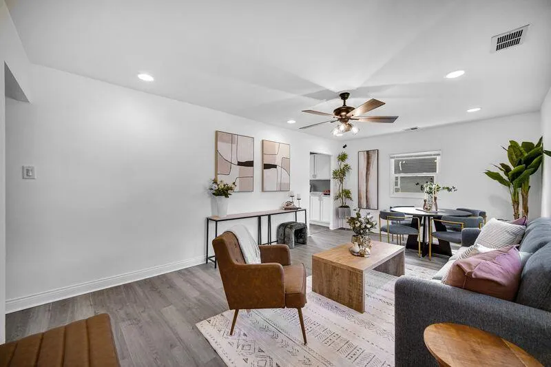 8115 Wicker Park Drive Highland, IN 46322