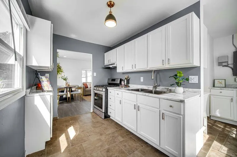 8115 Wicker Park Drive Highland, IN 46322