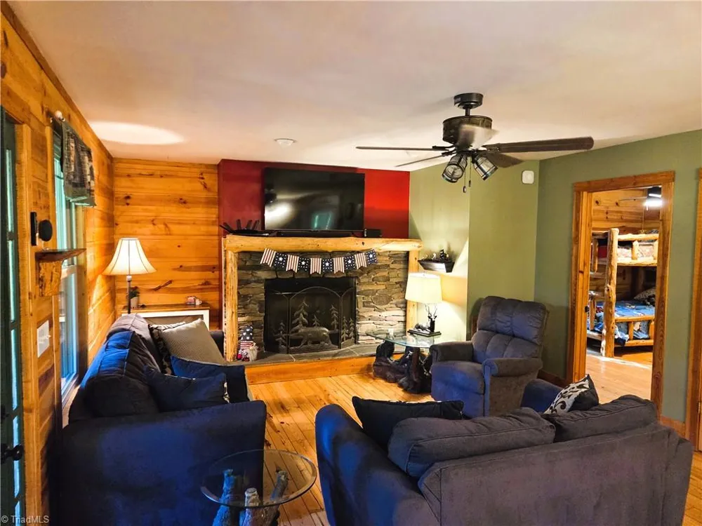 1647 Staghorn Road Purlear, NC 28665