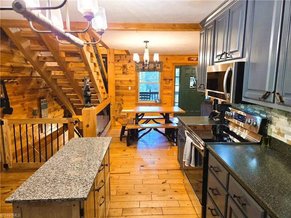 1647 Staghorn Road Purlear, NC 28665