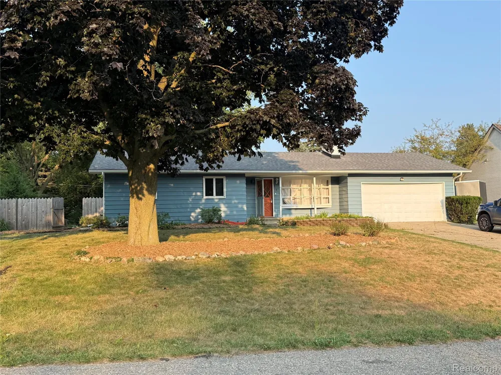 161 Edith Street Oxford Charter Township, MI 48371