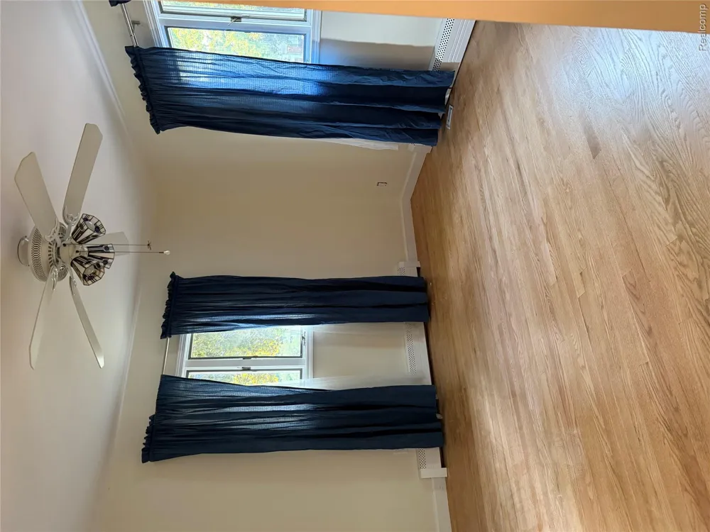 161 Edith Street Oxford Charter Township, MI 48371