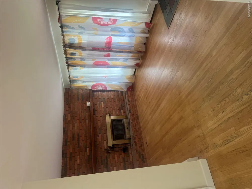 161 Edith Street Oxford Charter Township, MI 48371