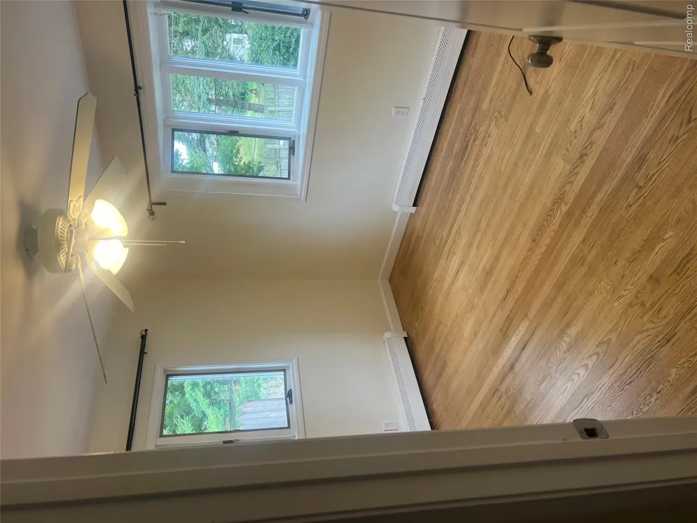 161 Edith Street Oxford Charter Township, MI 48371
