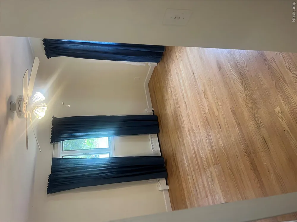 161 Edith Street Oxford Charter Township, MI 48371
