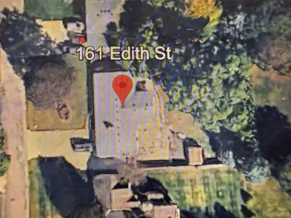 161 Edith Street Oxford Charter Township, MI 48371