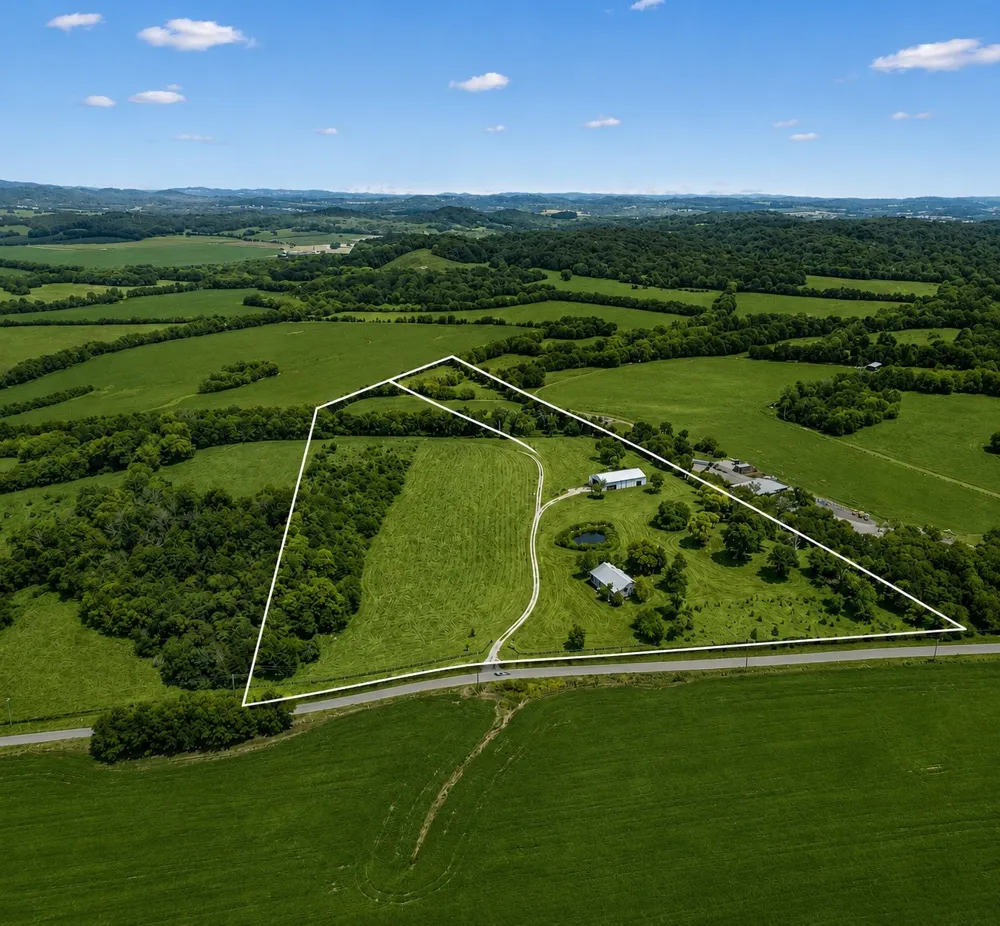 1914 Thompsons Station Rd W Thompsons Station, TN 37179