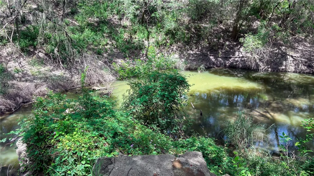 109 Choke Canyon Estates Three Rivers, TX 78071