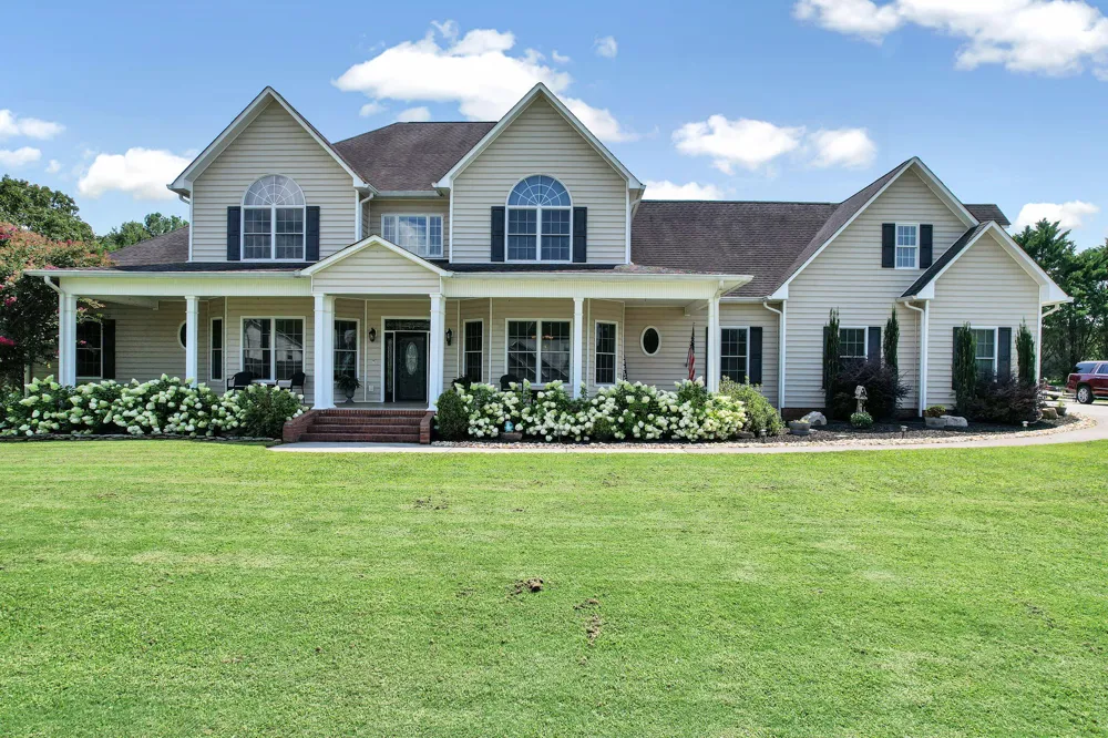 150 Hunters Way Benton, TN 37307