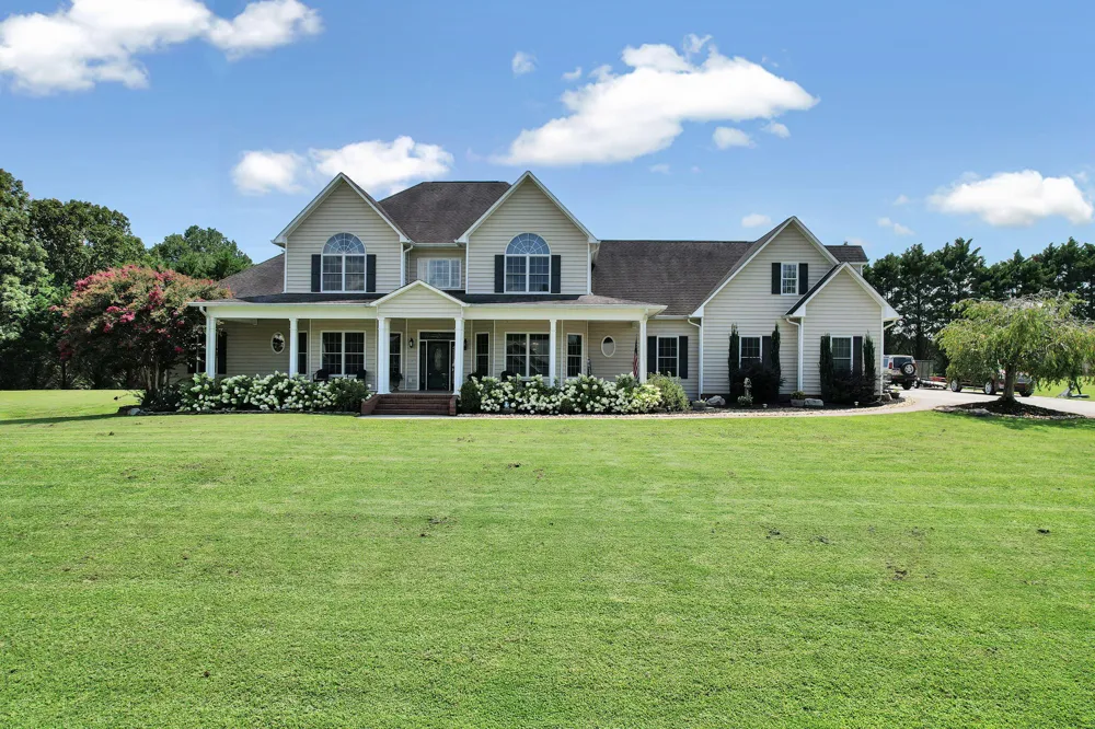 150 Hunters Way Benton, TN 37307
