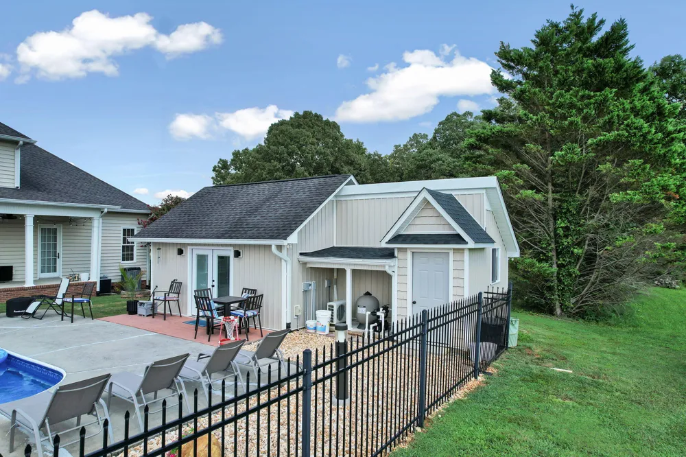 150 Hunters Way Benton, TN 37307