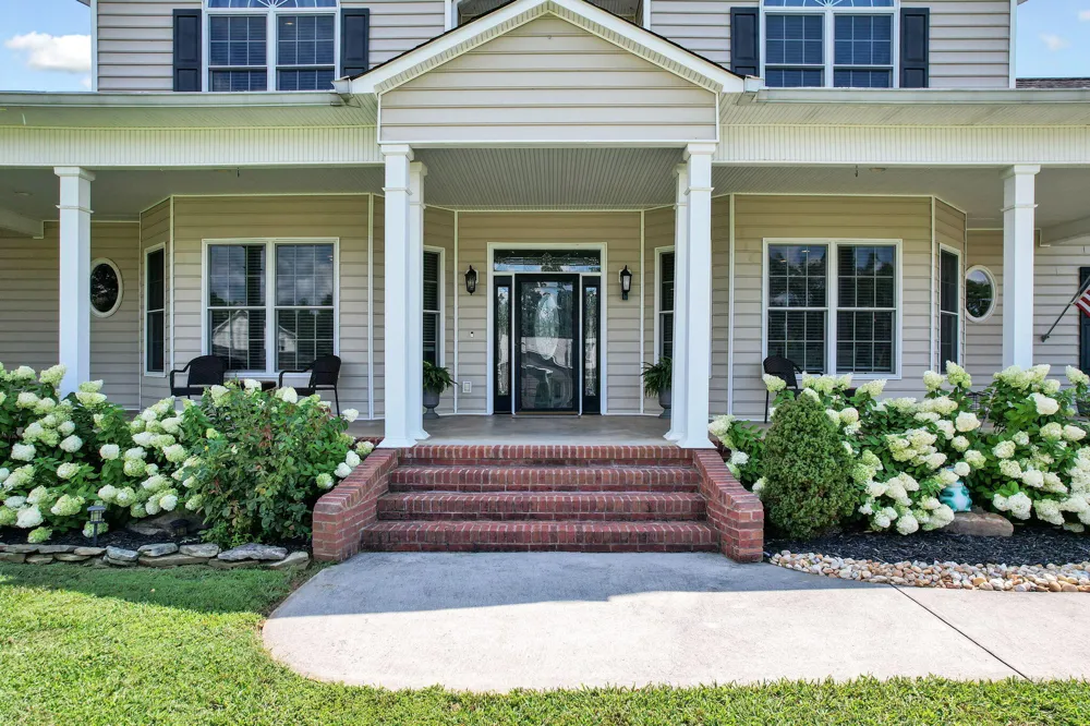 150 Hunters Way Benton, TN 37307