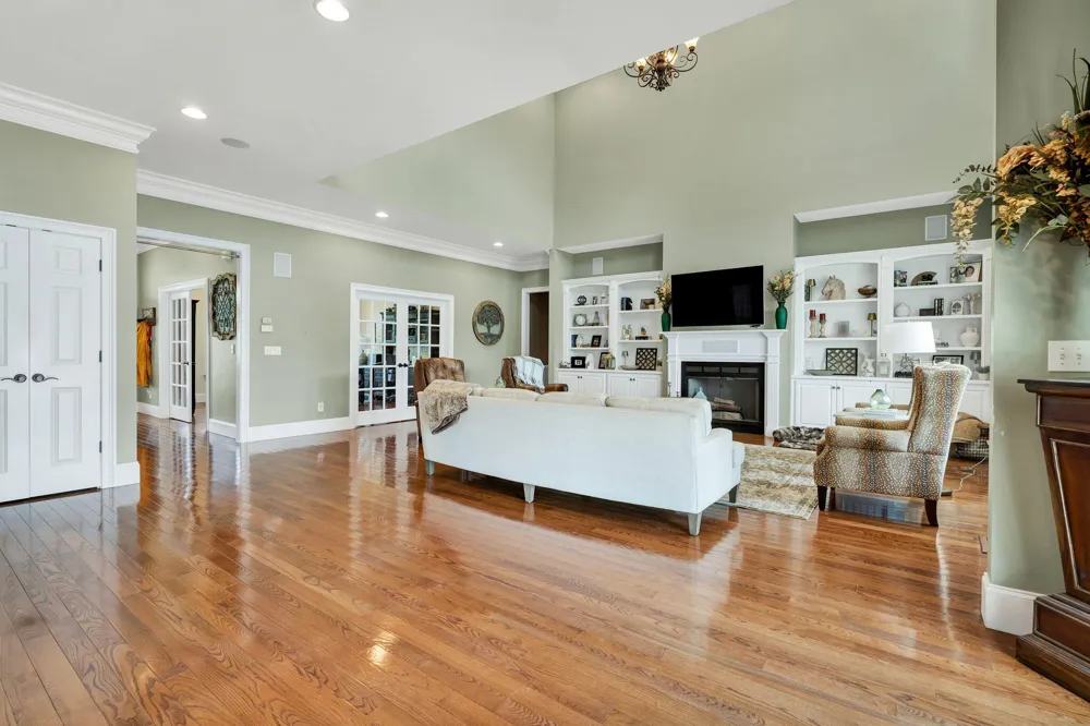 150 Hunters Way Benton, TN 37307