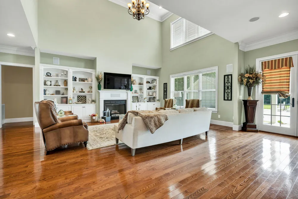 150 Hunters Way Benton, TN 37307