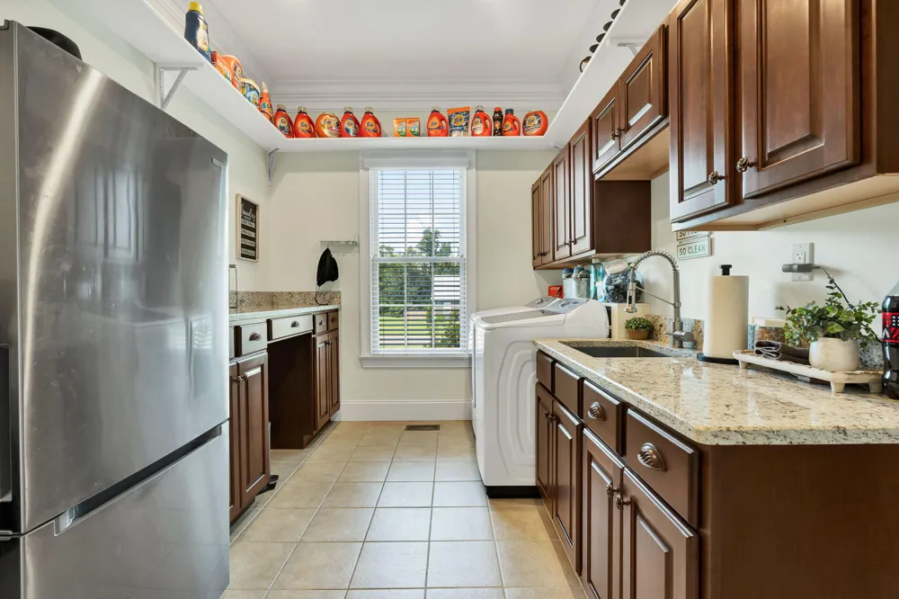 150 Hunters Way Benton, TN 37307
