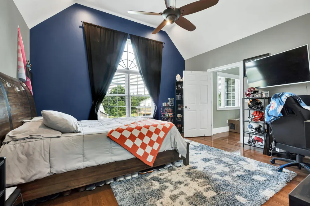 150 Hunters Way Benton, TN 37307