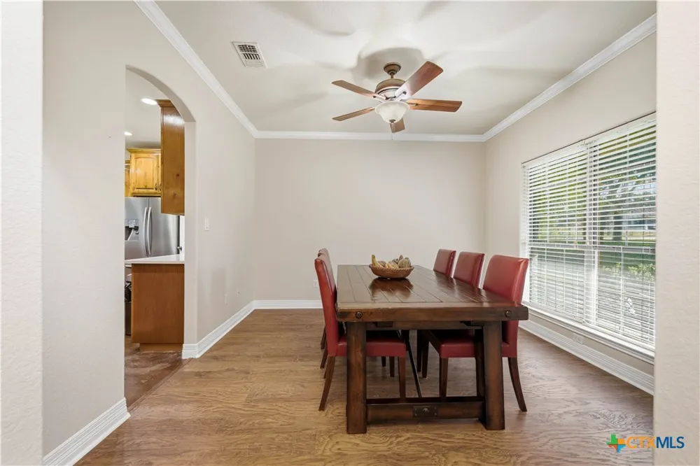 1413 Country Hills Drive La Vernia, TX 78121