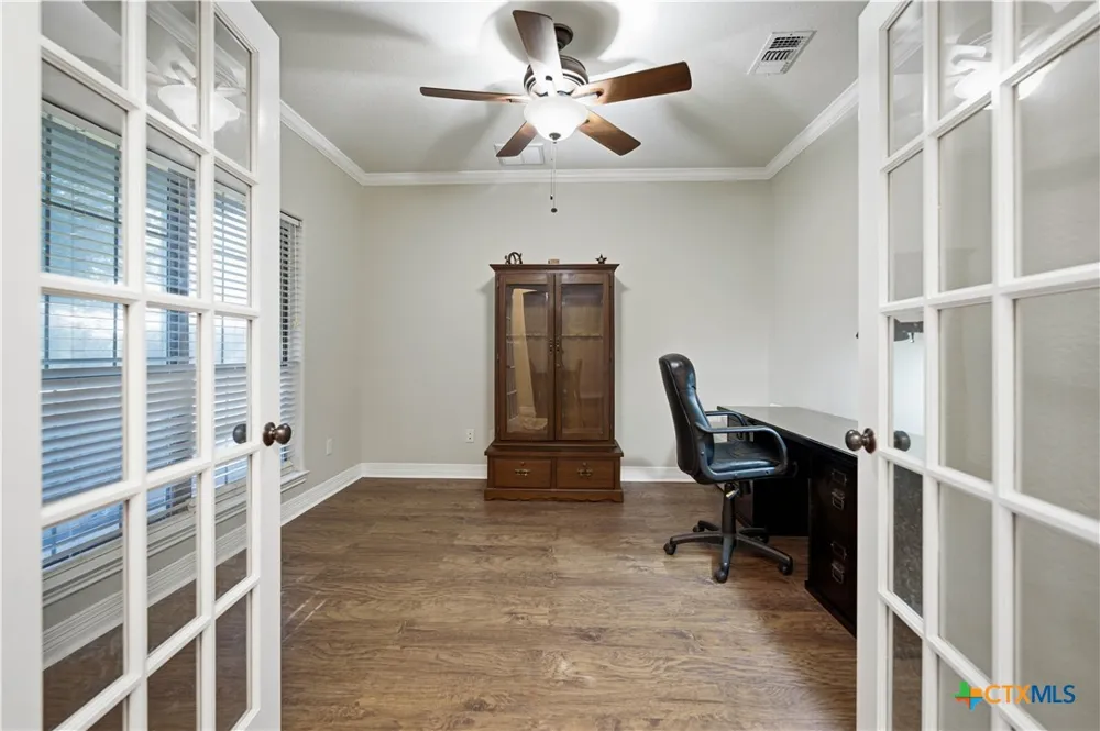 1413 Country Hills Drive La Vernia, TX 78121