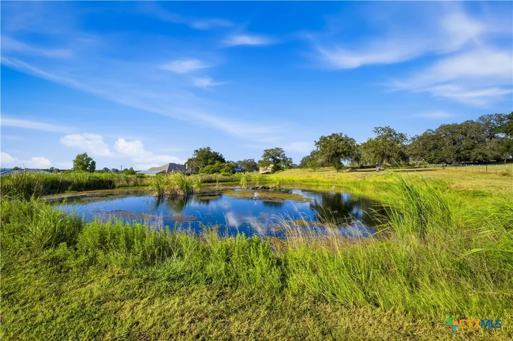 1413 Country Hills Drive La Vernia, TX 78121
