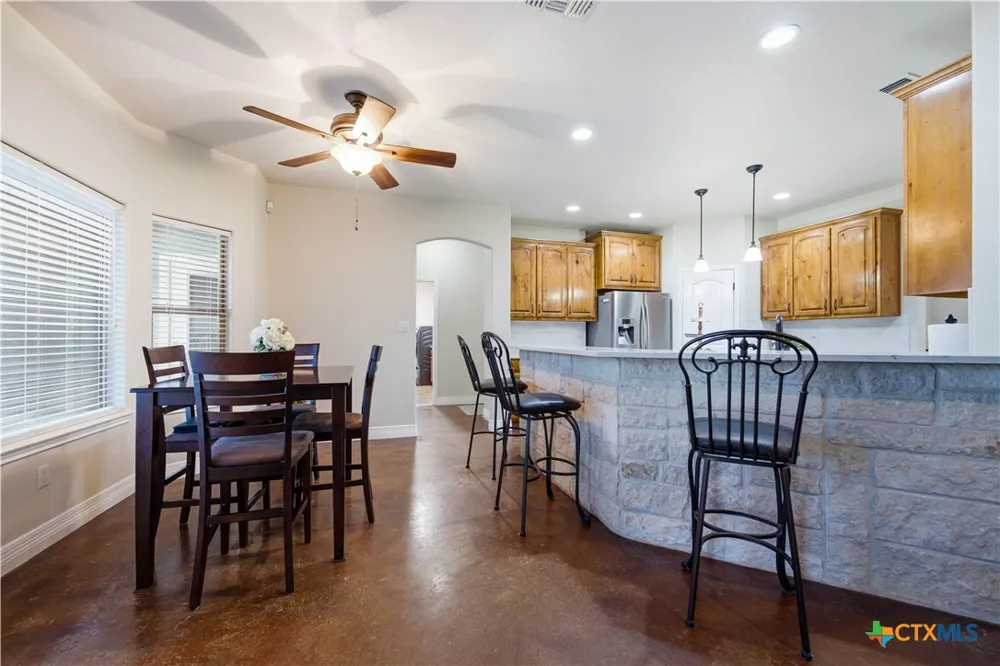 1413 Country Hills Drive La Vernia, TX 78121
