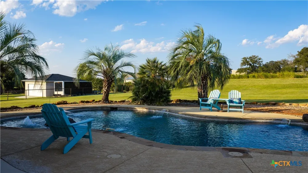 1413 Country Hills Drive La Vernia, TX 78121