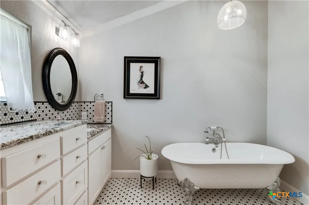 608 Bush Drive Whitney, TX 76692