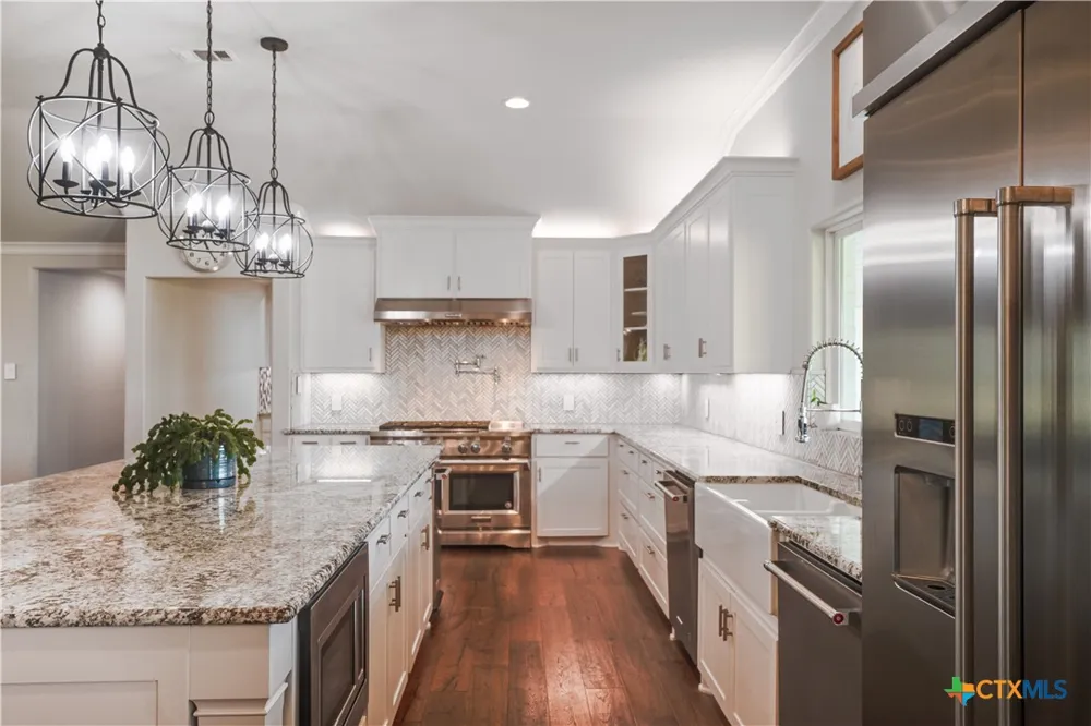 608 Bush Drive Whitney, TX 76692