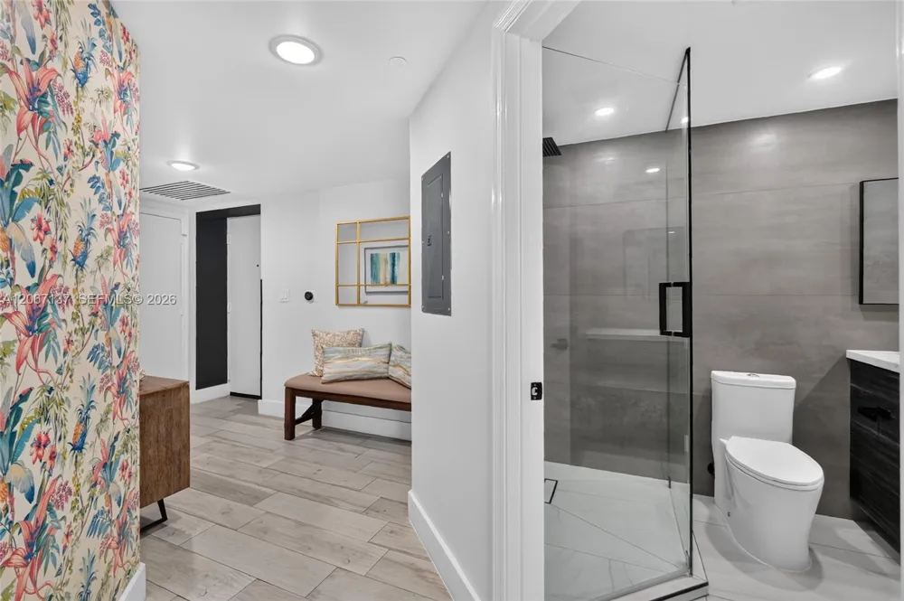 55 SE 6th St #3802 Miami, FL 33131
