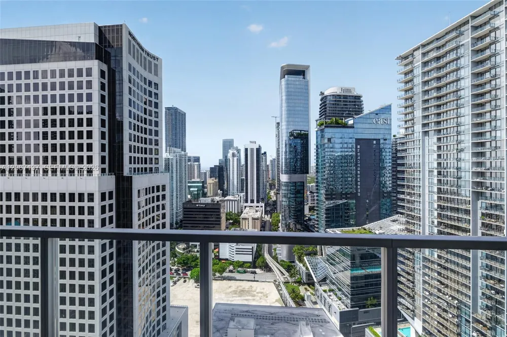 55 SE 6th St #3802 Miami, FL 33131