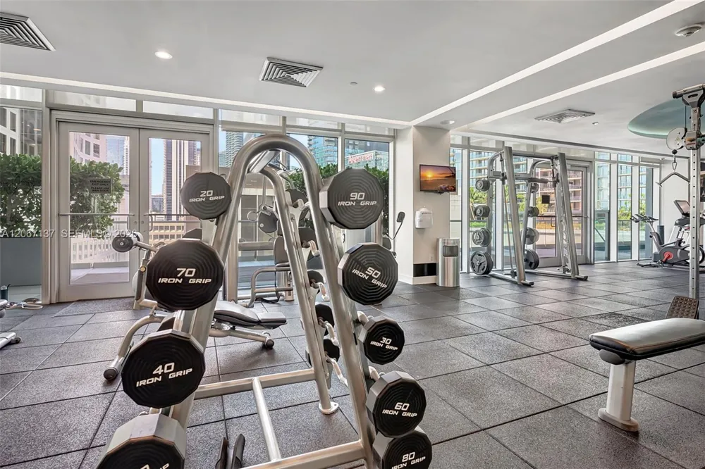 55 SE 6th St #3802 Miami, FL 33131